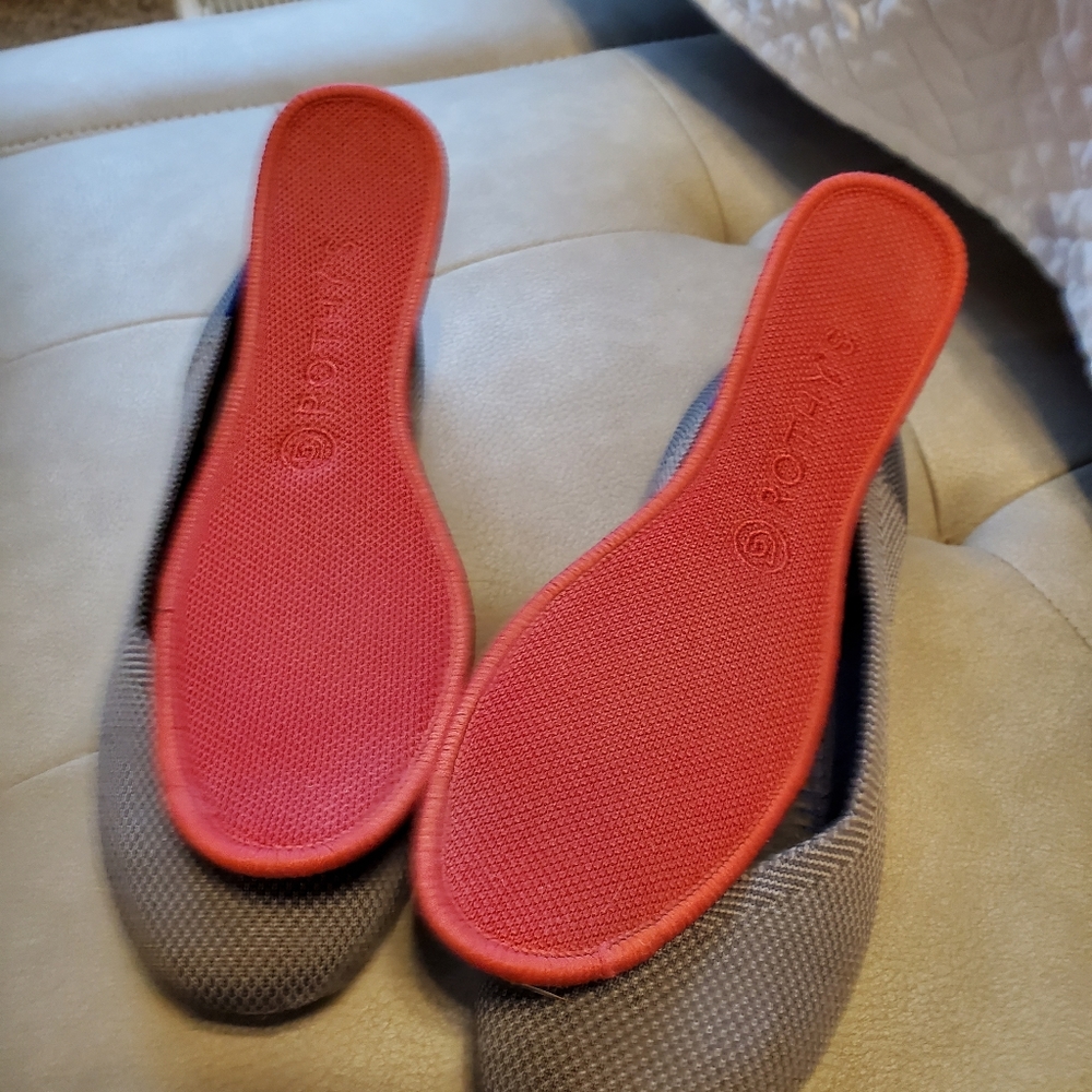 Rothy's Excellent Condition Charcoal Flats 8.5